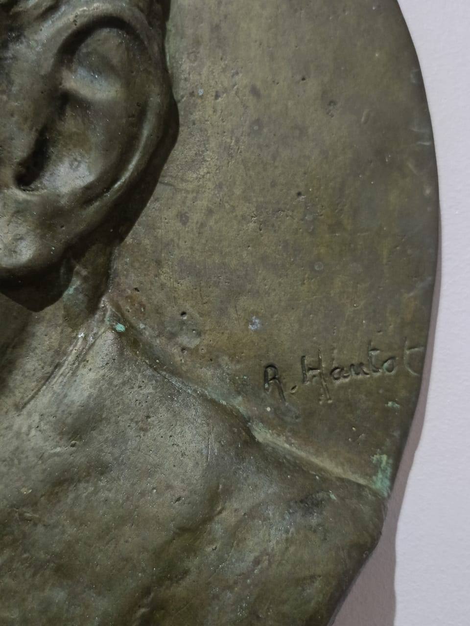 Belle pièce antique signé en bronze