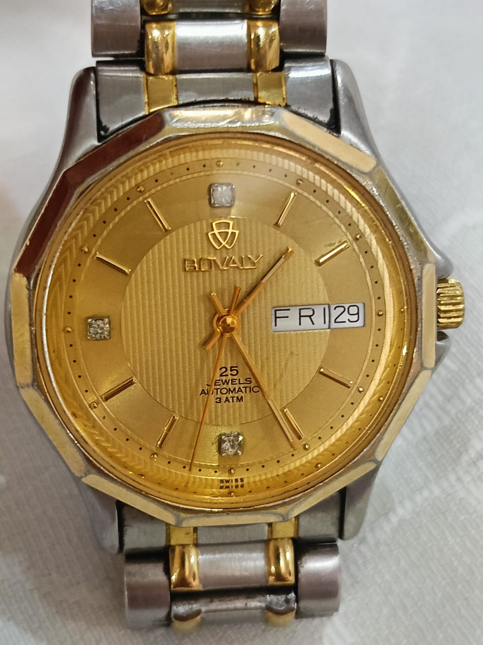 Montre automatique et diamant original