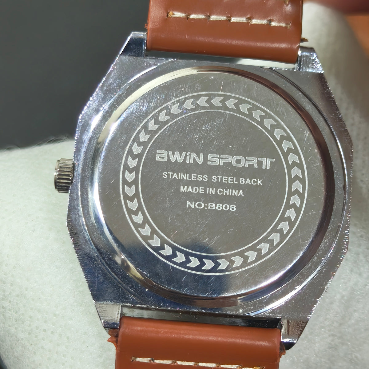 Montre bwn sport Quartz original ثمنمية ألف 
40mm
Prix 8000