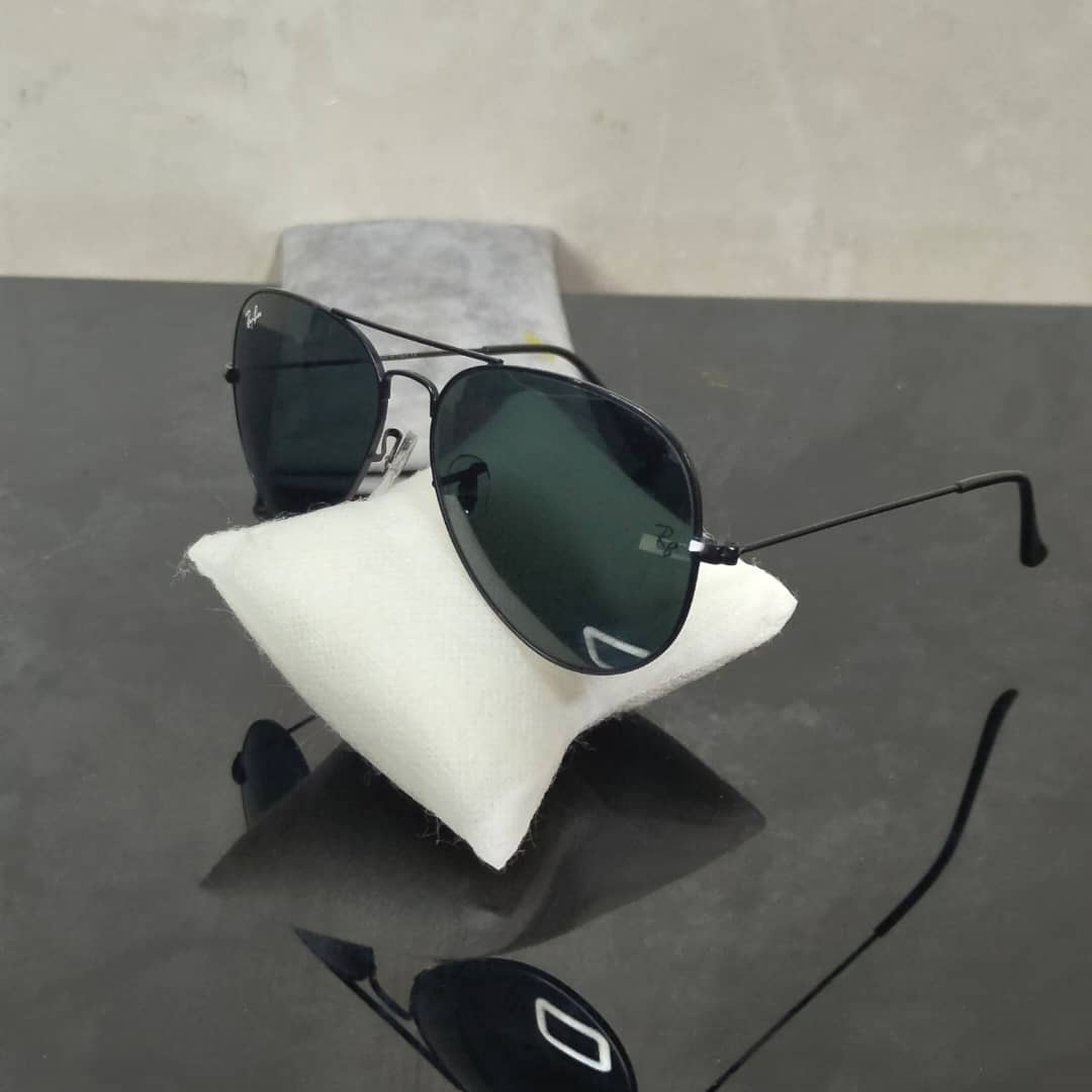Lunette ray ben cobra aviator Italy original 
58/24
Prix 12000