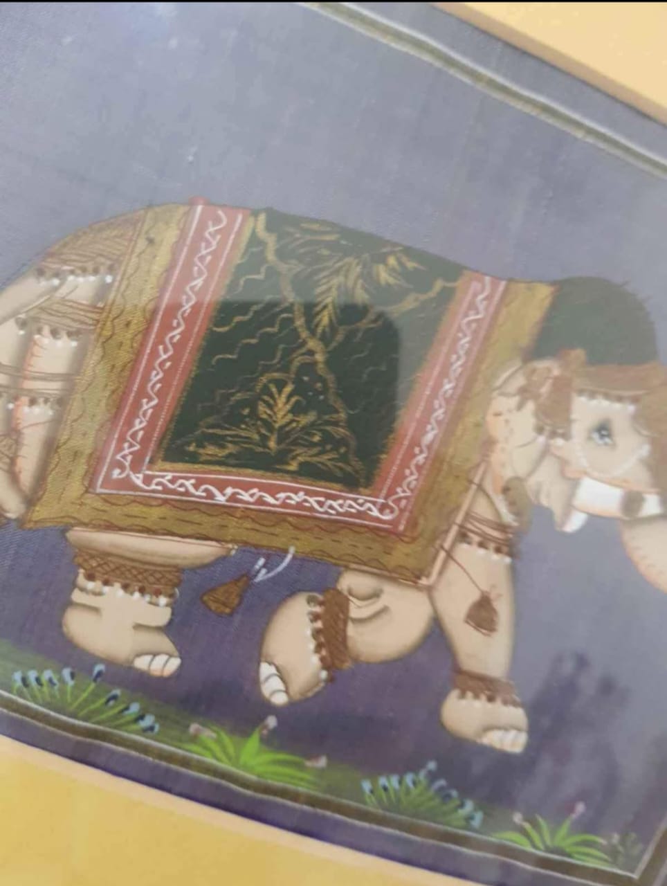 تحفة اصلية قطرها 24cm