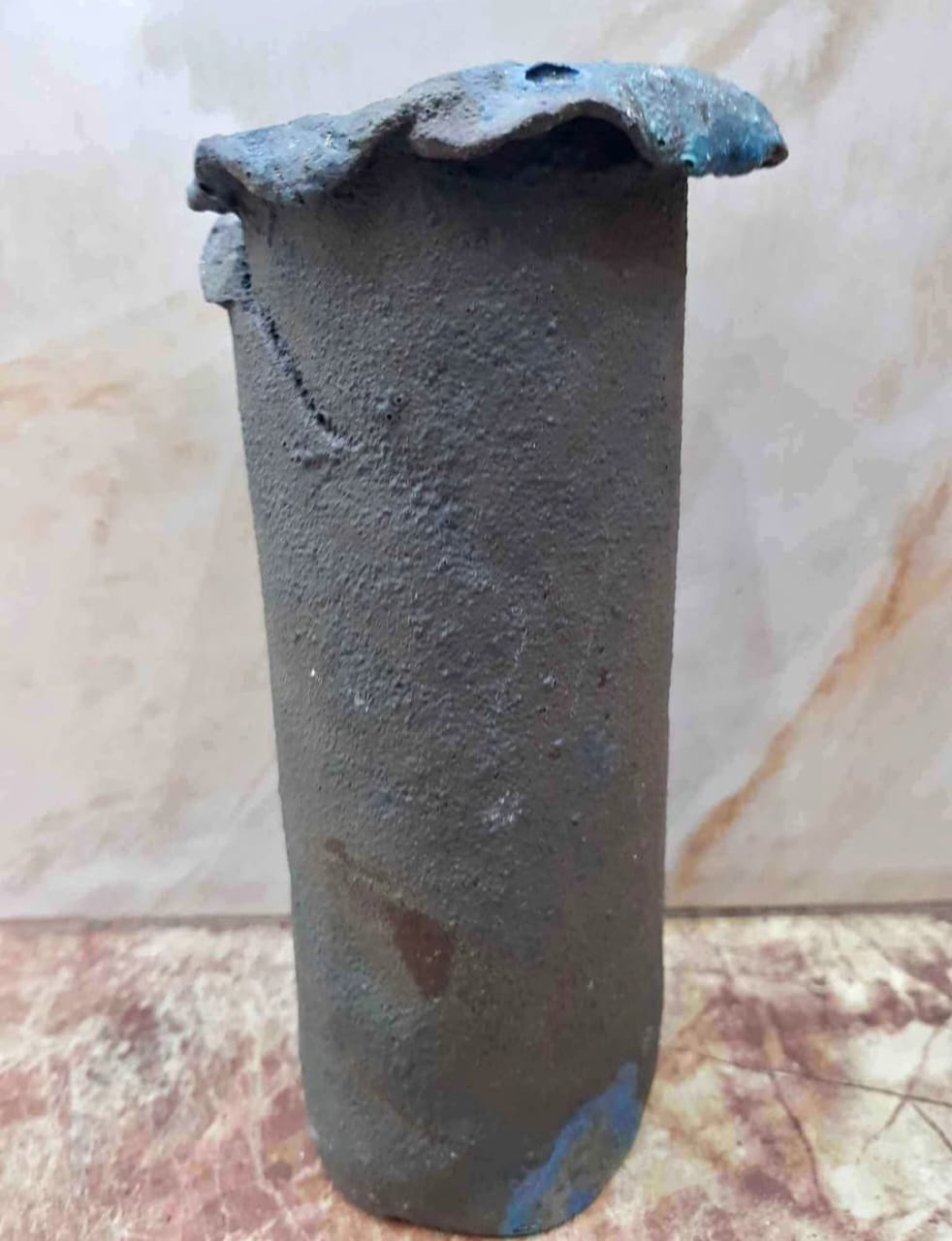 Ancien vase signé Acier 20cm