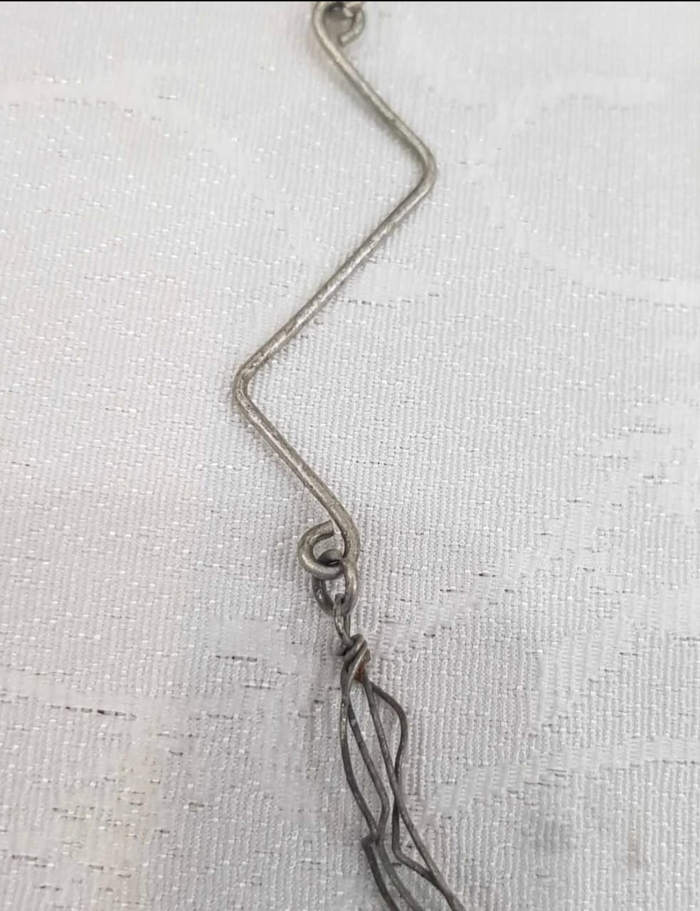 سلسلة قديمة طولها مغلقة 22cm