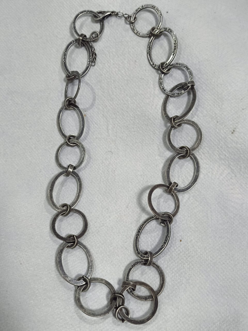 سلسلة فضة