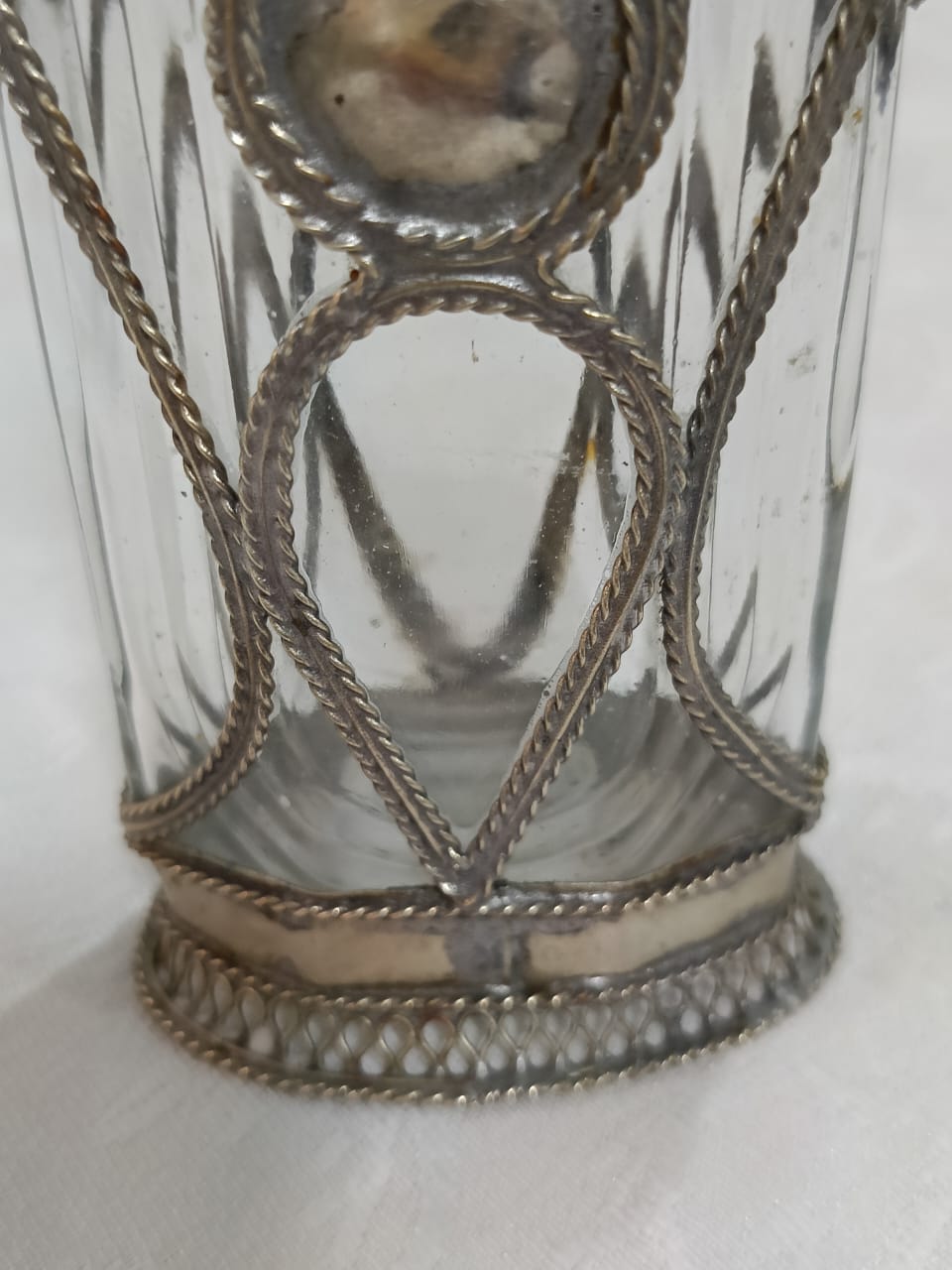 قارورة عطر قديمة للديكور
