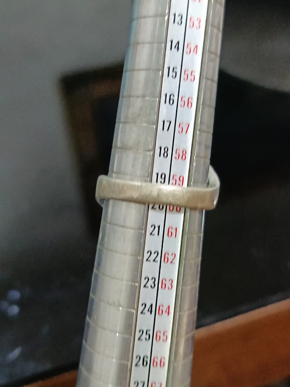 خاتم فضة بحجر سفير أزرق
