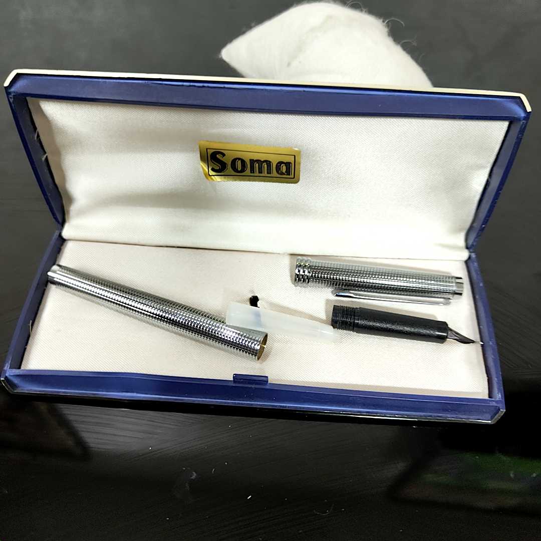 Stylo plume Soma Neuf