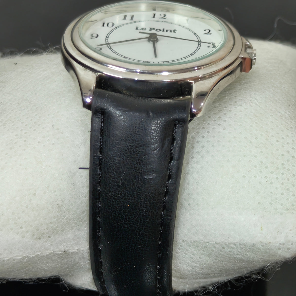 Montre le point Quartz 
38mm