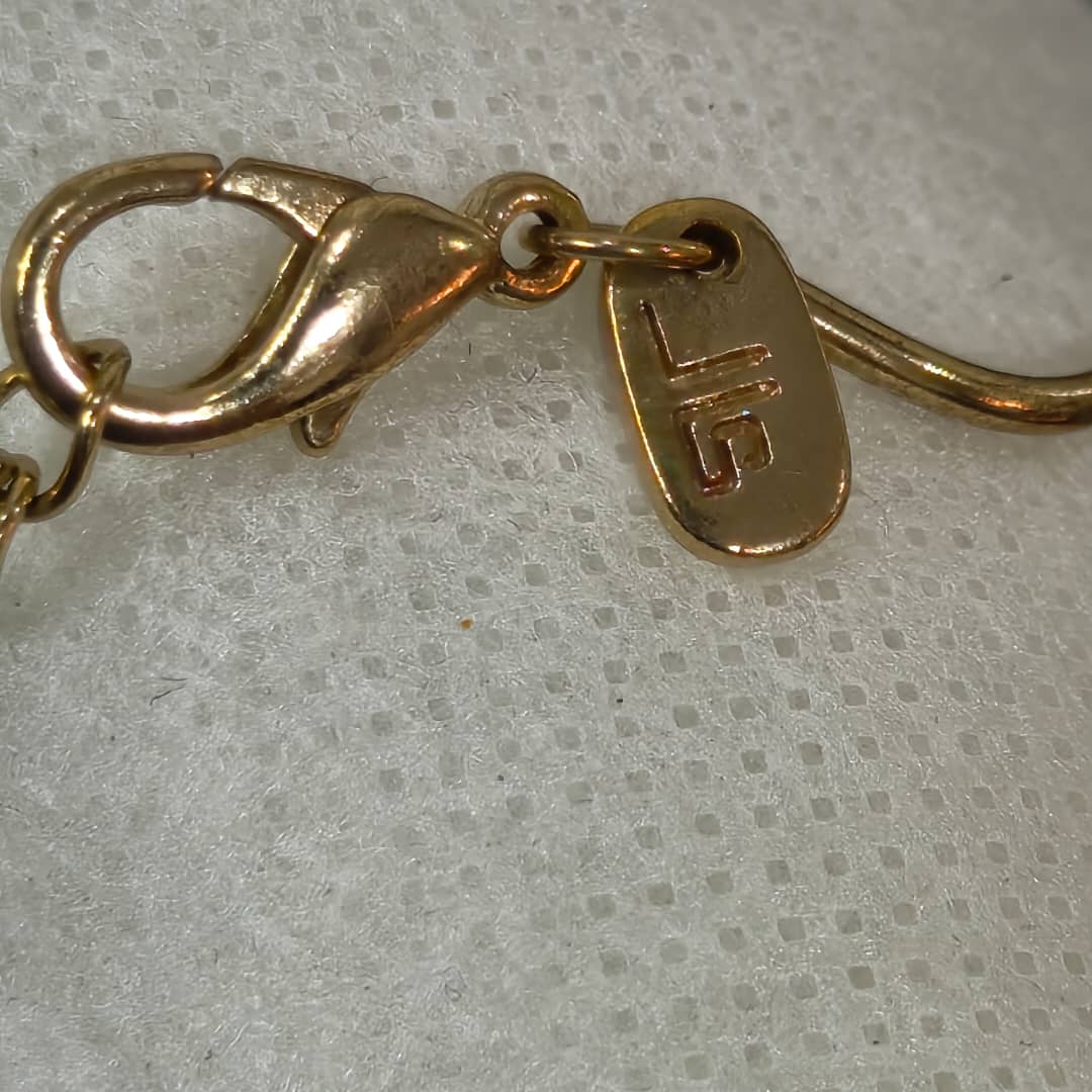 باغيغ سلسلة بلاكي فرنسي+سوار بالؤلؤ طبيعي 
طول سلسلة مغلق 20cm
طول سوار مفتوح 20cm