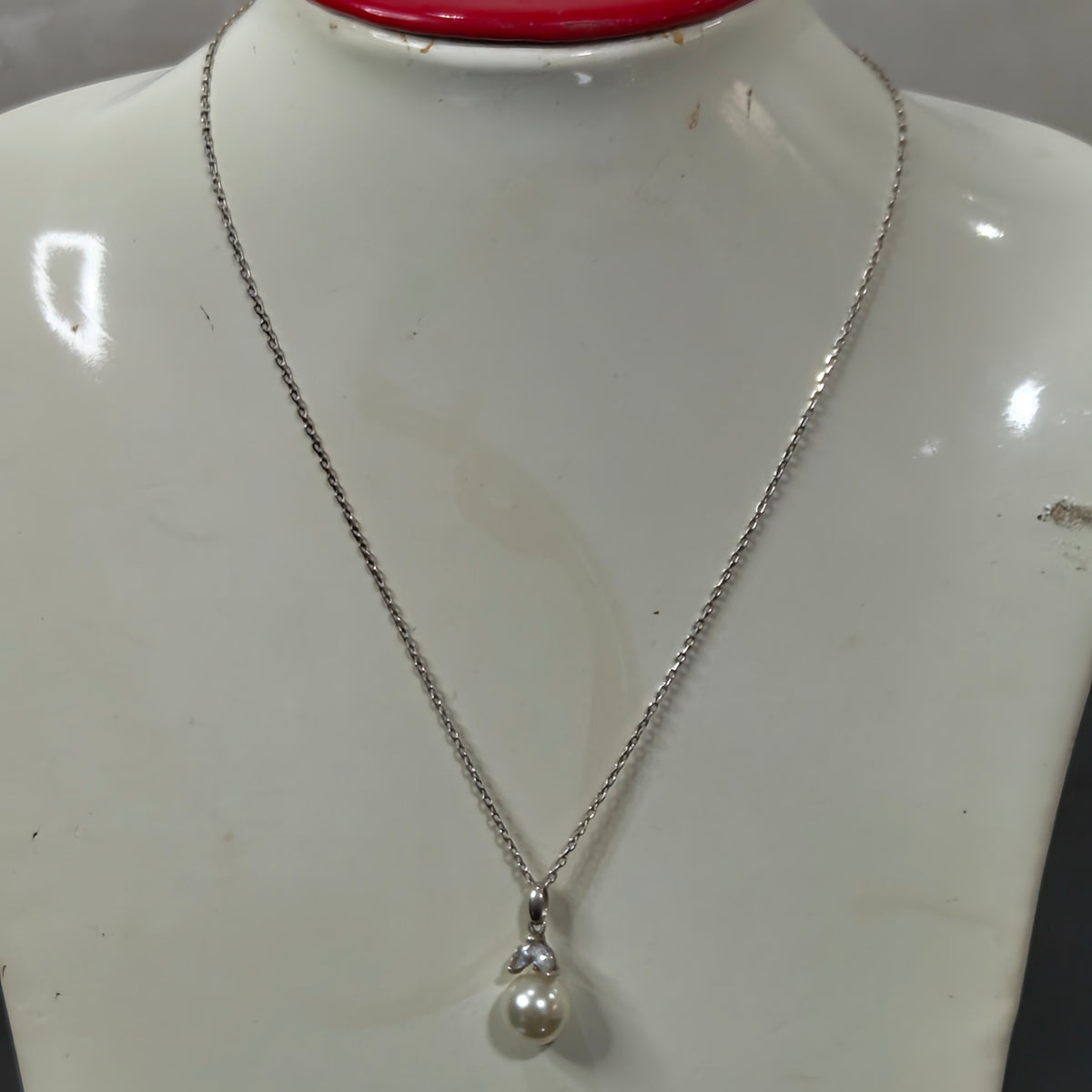 سلسلة فضة تحفة 
طول مغلق 20cm