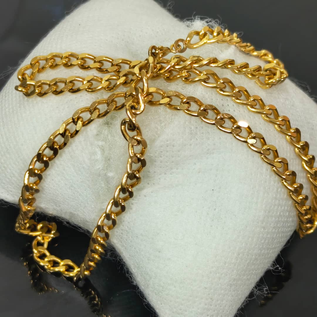 سلسلة بلاكي فرنسي تحفة
طول مغلق 22cm
Prix 8500