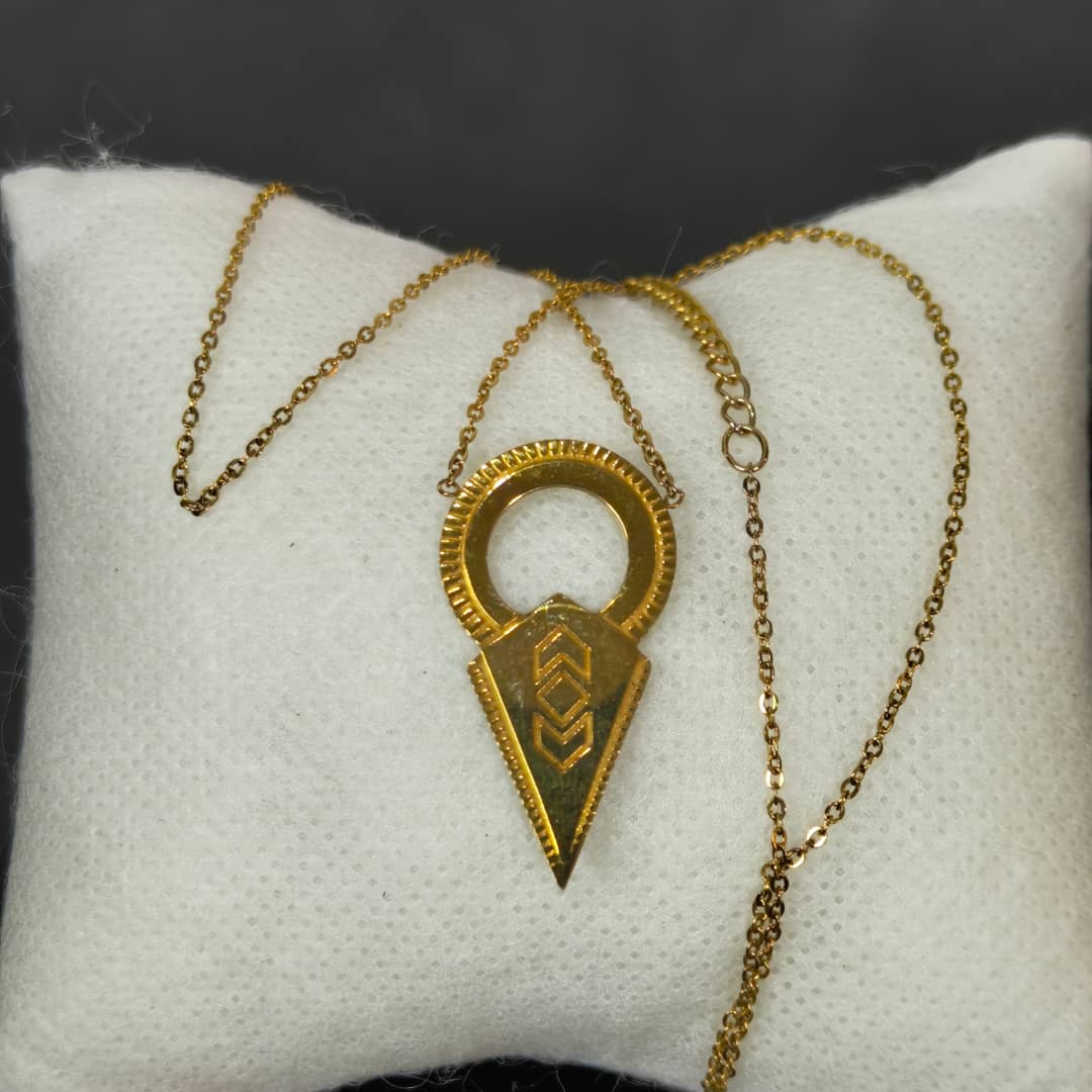 سوار بلاكي فرنسي 
طول مغلق 20cm