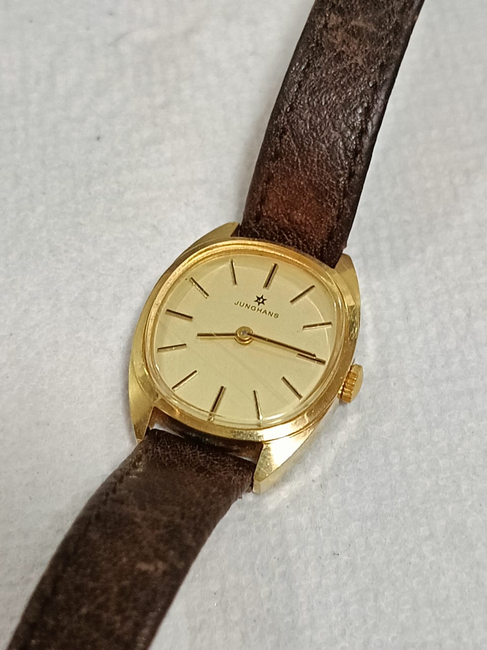 Montre mécanique femme