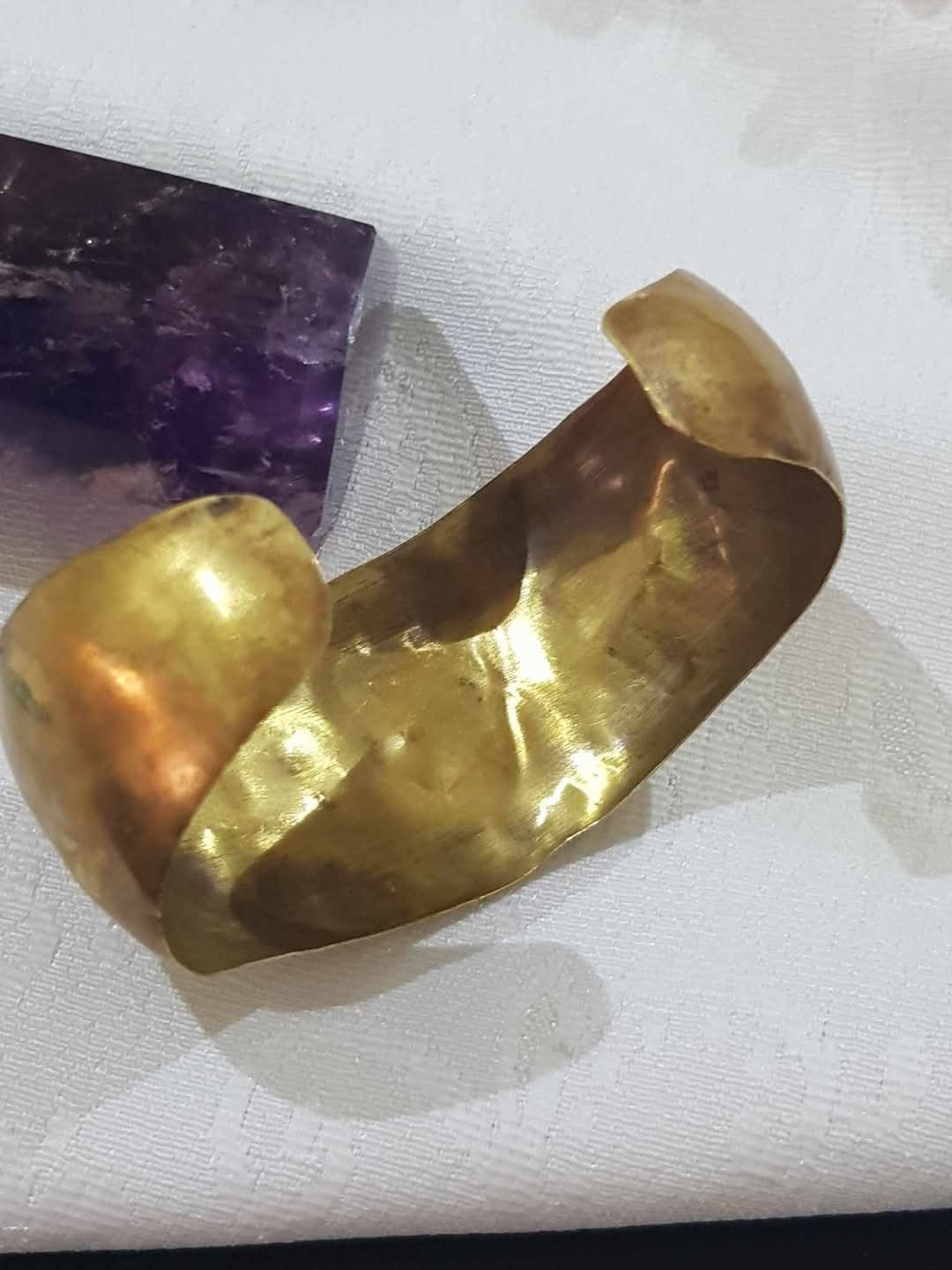 سوار نحاس