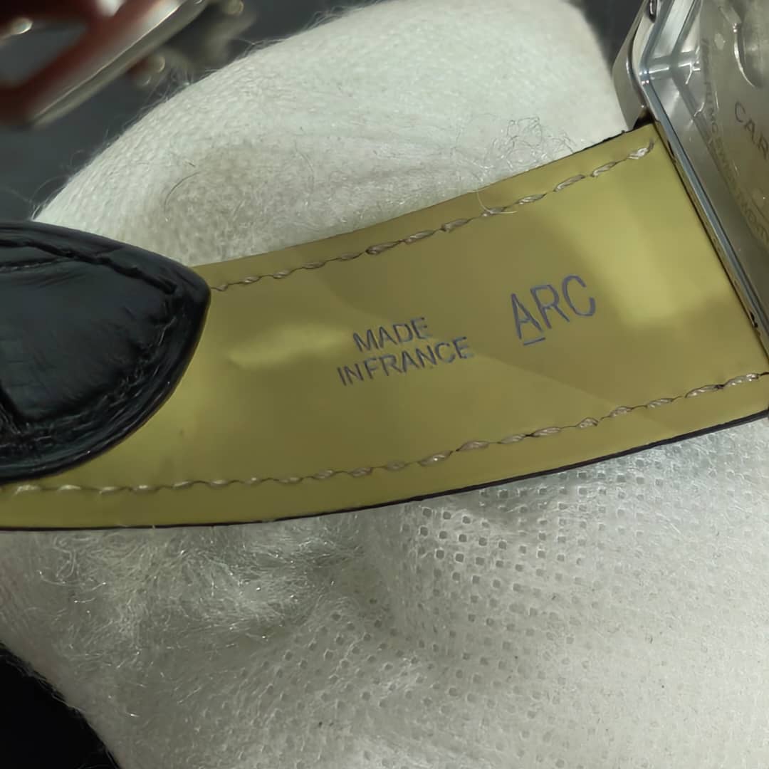 Montre cartier automatique super 
40mm
Prix 38000