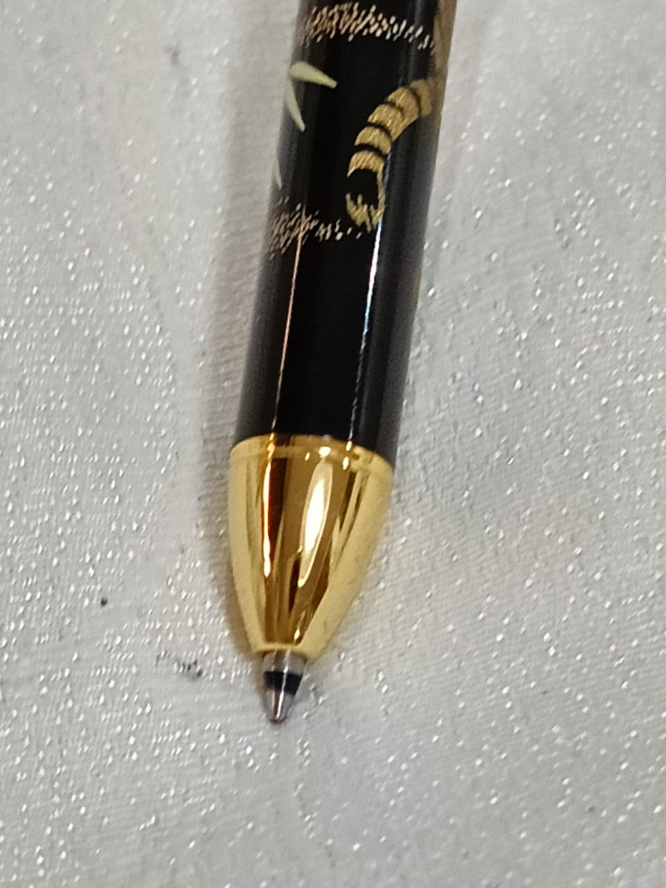 Stylo pilot japon - plau, noire, rouge