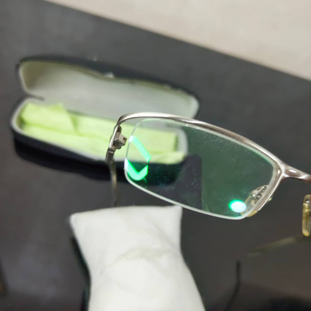 Lunette prada original 
51/17