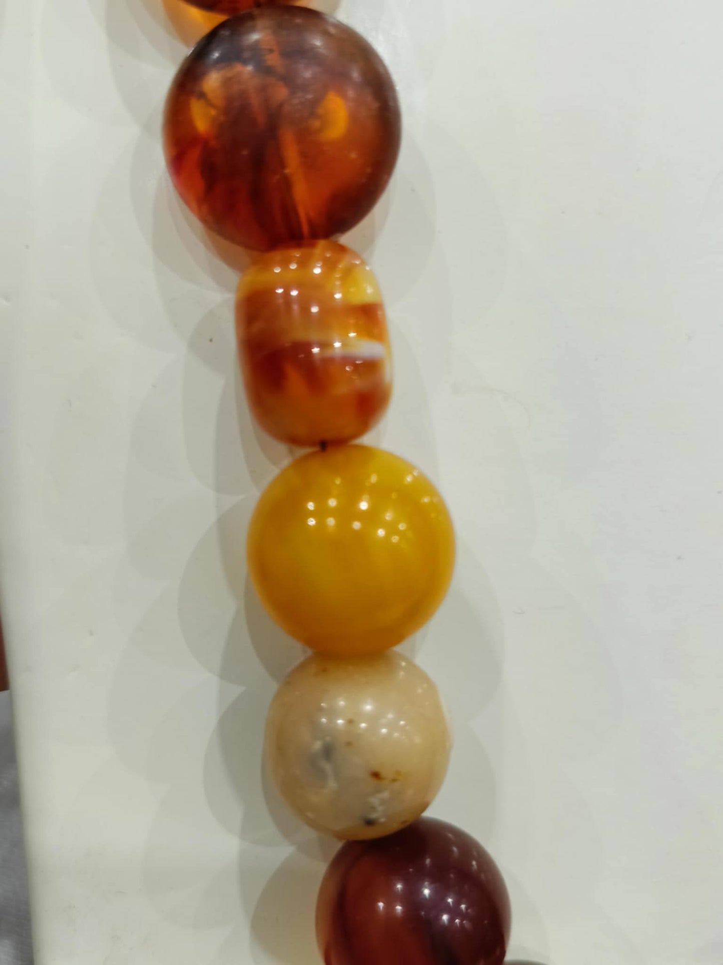 عقد كهرمان عطر وفضة