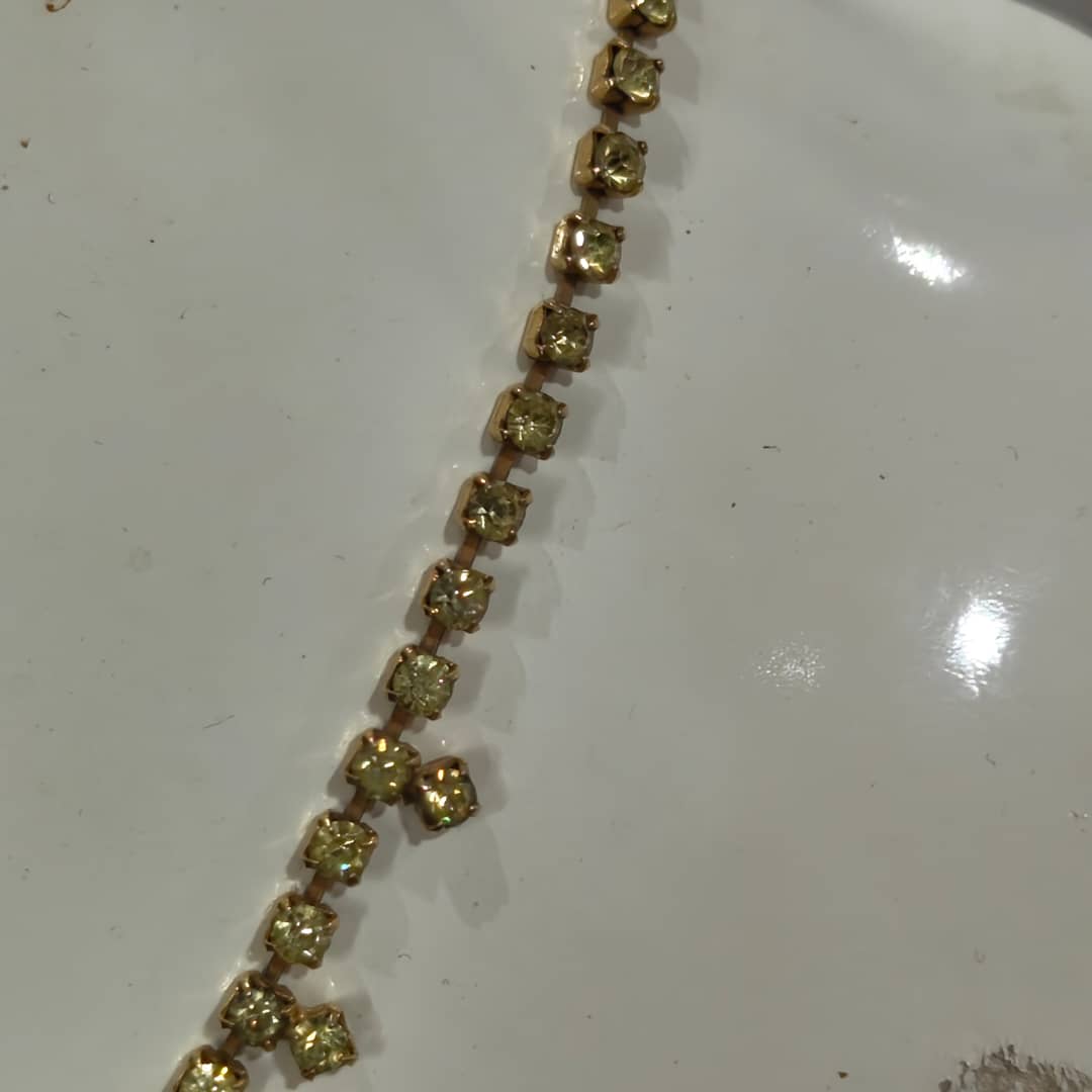 سلسلة بلاكي بالحجر
طول مغلق 17cm
Prix 4500