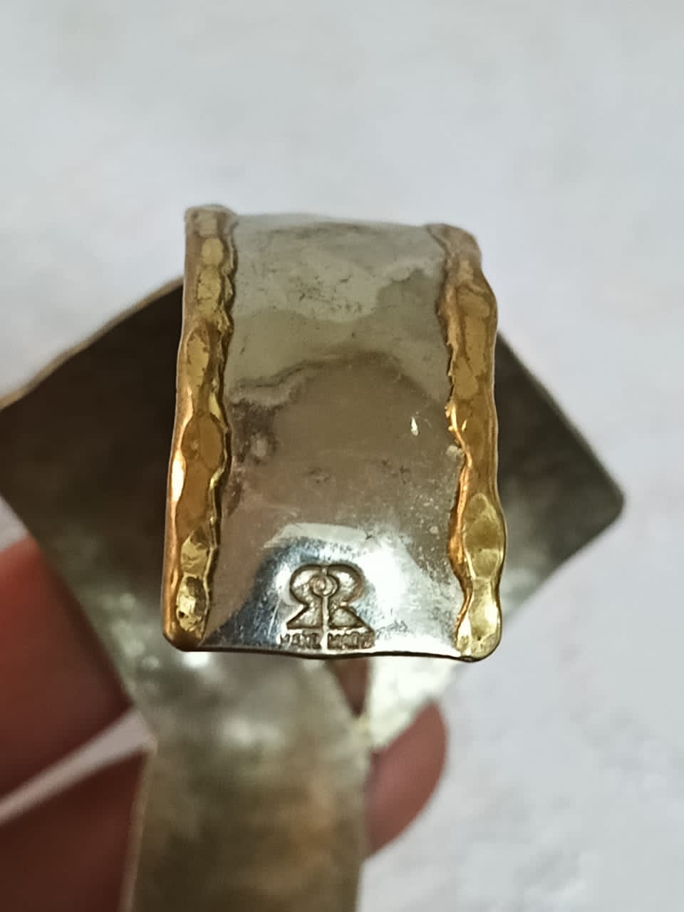 سوار من معدن