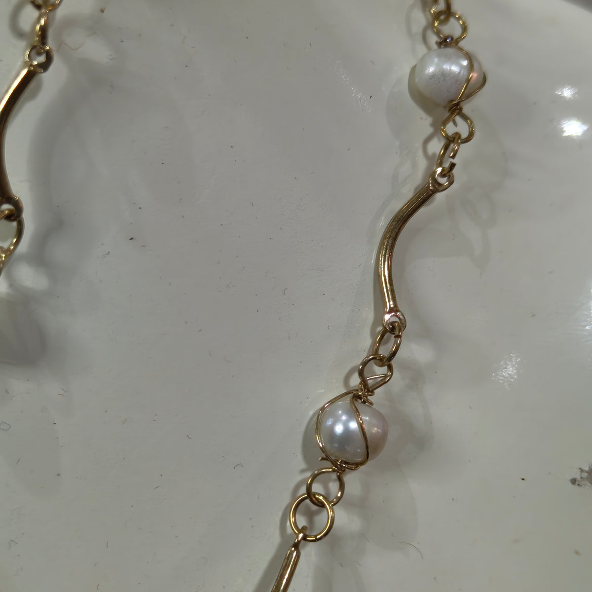 باغيغ سلسلة بلاكي فرنسي+سوار بالؤلؤ طبيعي 
طول سلسلة مغلق 20cm
طول سوار مفتوح 20cm
