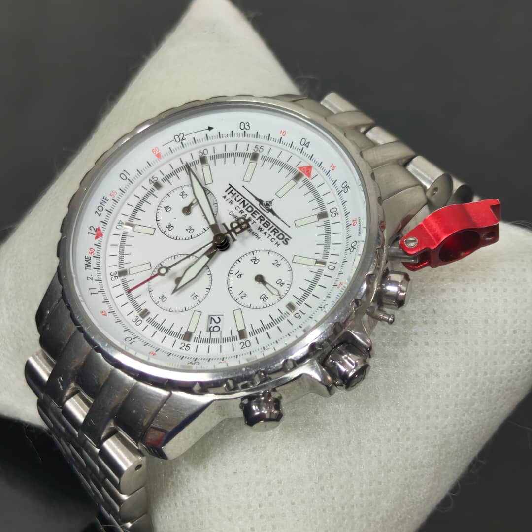 Montre Thunderbirds air craft watch chronograph quartz original/ثلاثة ملايين 
40mm
Prix 30000