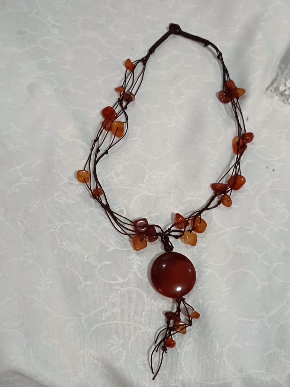 عقد بحجر عقيق كبدي طوله مغلق 30cm