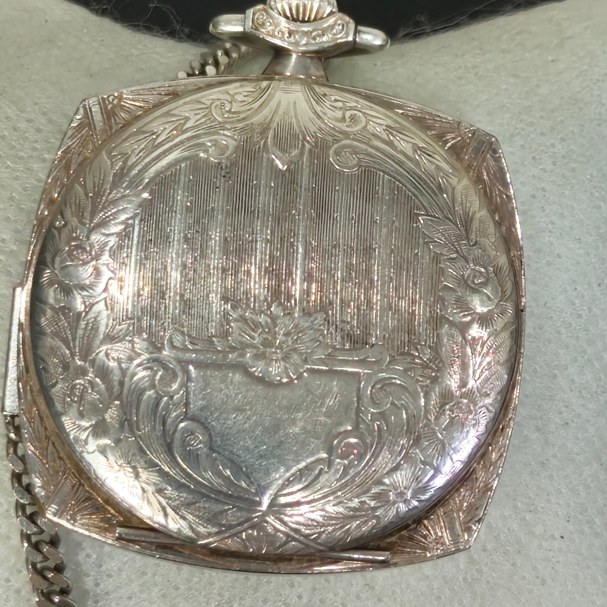 Montre gousset pax argenté mécanique vintage عاطلة
سعر 5000