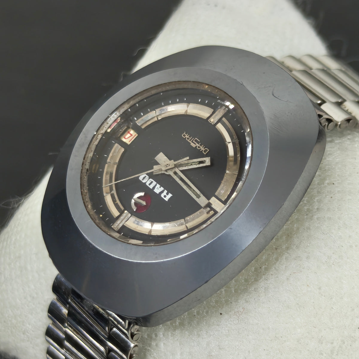 Montre rado céramique automatique original 
38cm
Prix 40000