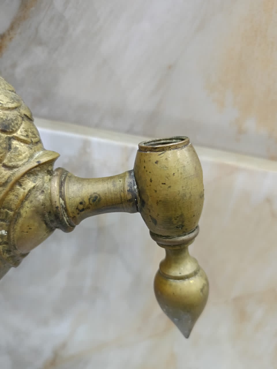 Ancien appliqueen en bronze 
32cm/25cm