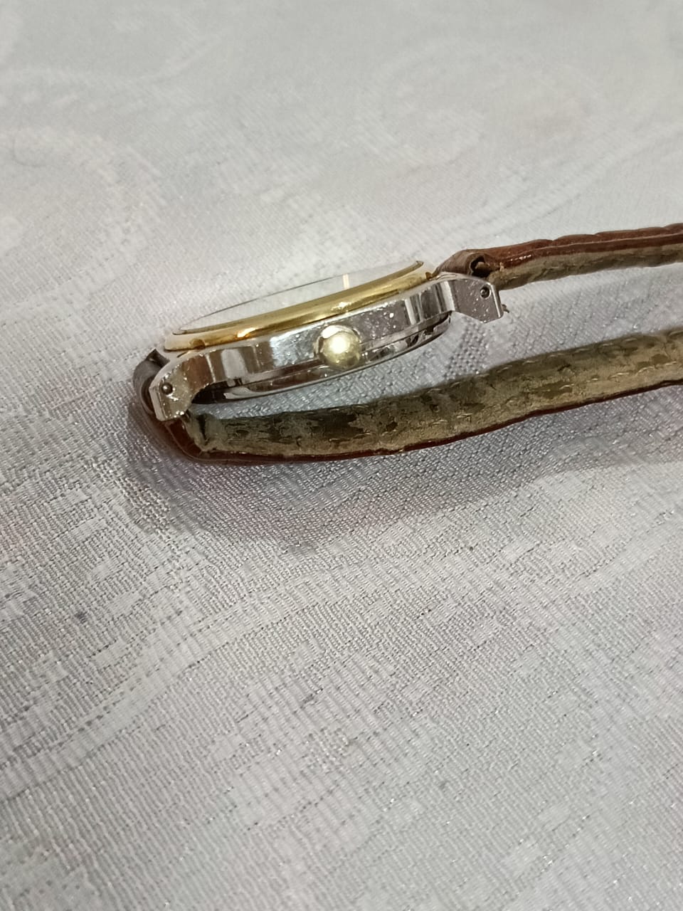 Montre plaqué or بيلة