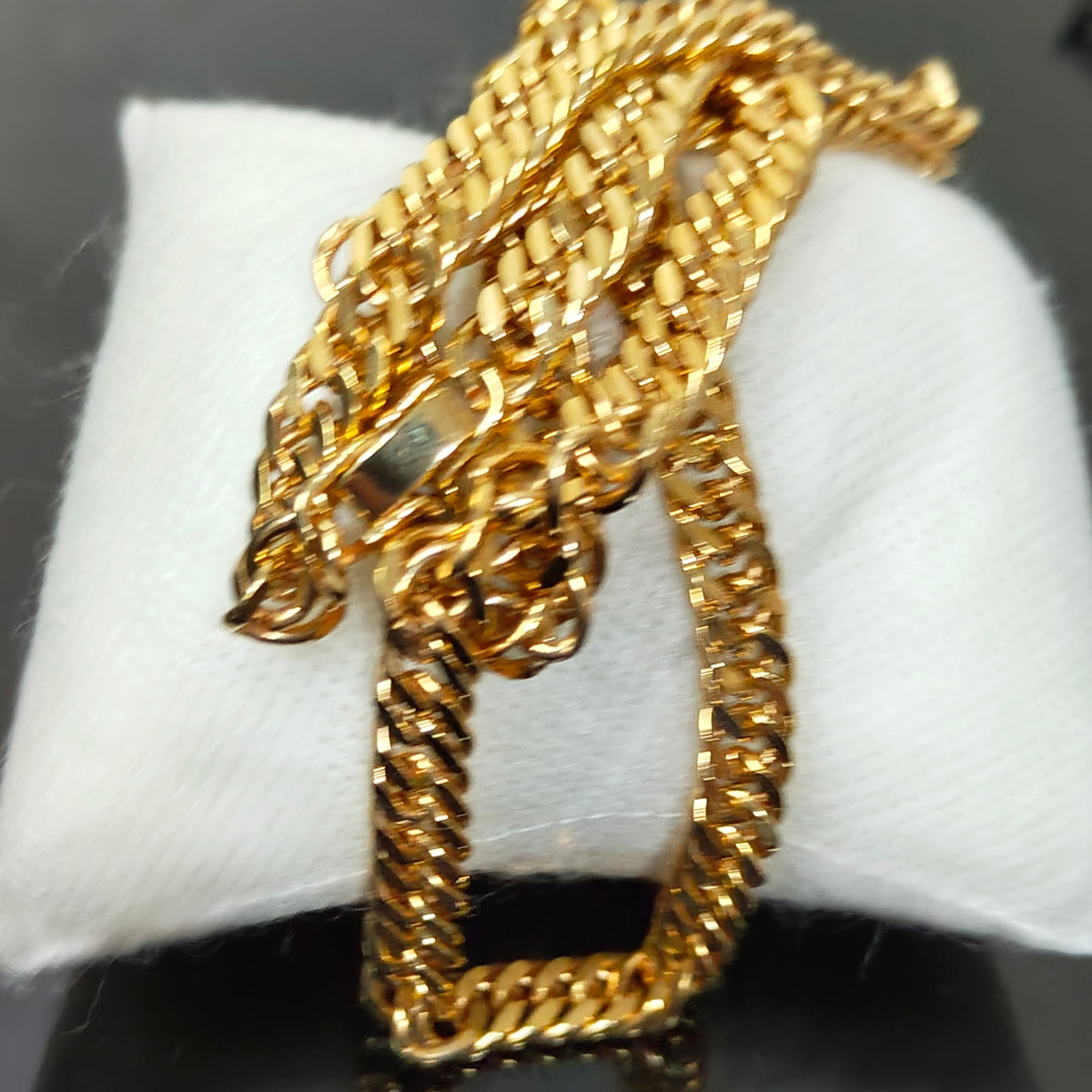 سلسلة بلاكي فرنسي حر 
طول 28cm
Prix 15000