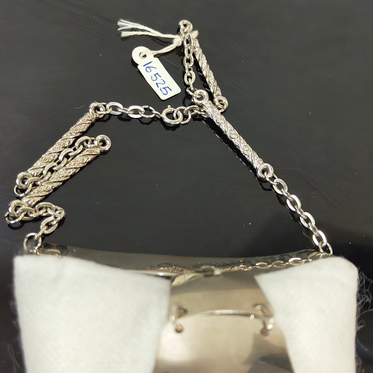سلسلة acier inoxydable 
طول مغلق 18cm