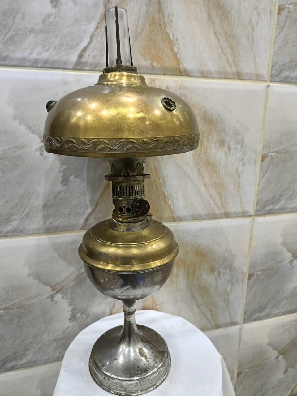 مصباح عتيق طوله 60cm