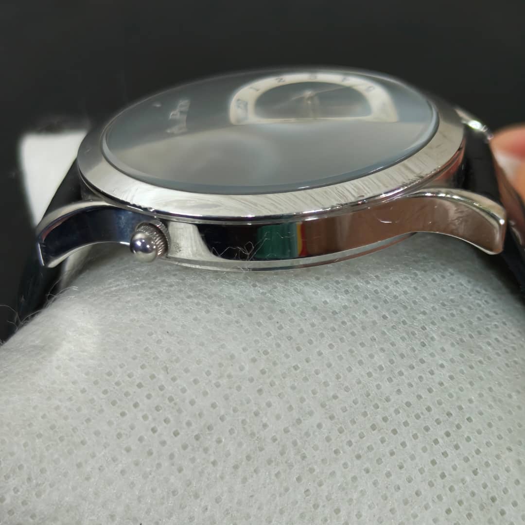 Montre louis point quartz original 
38mm