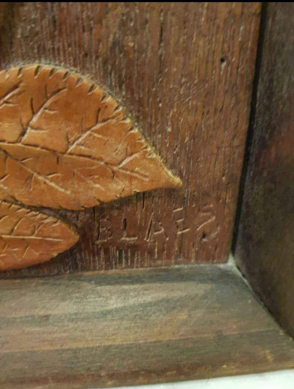تحفة من خشب منقوش 35cm/26cm