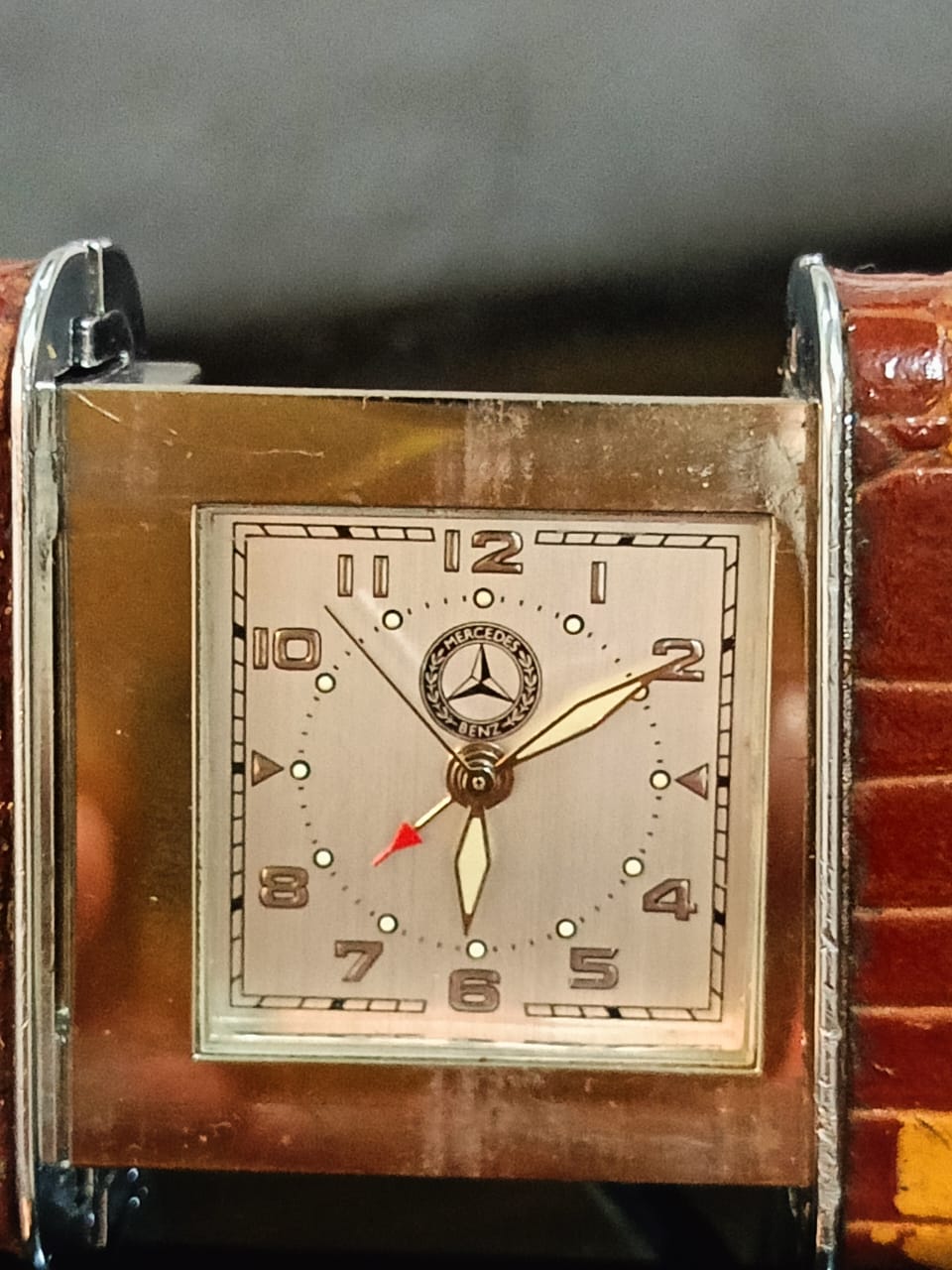 Montre de veyage Mercedes