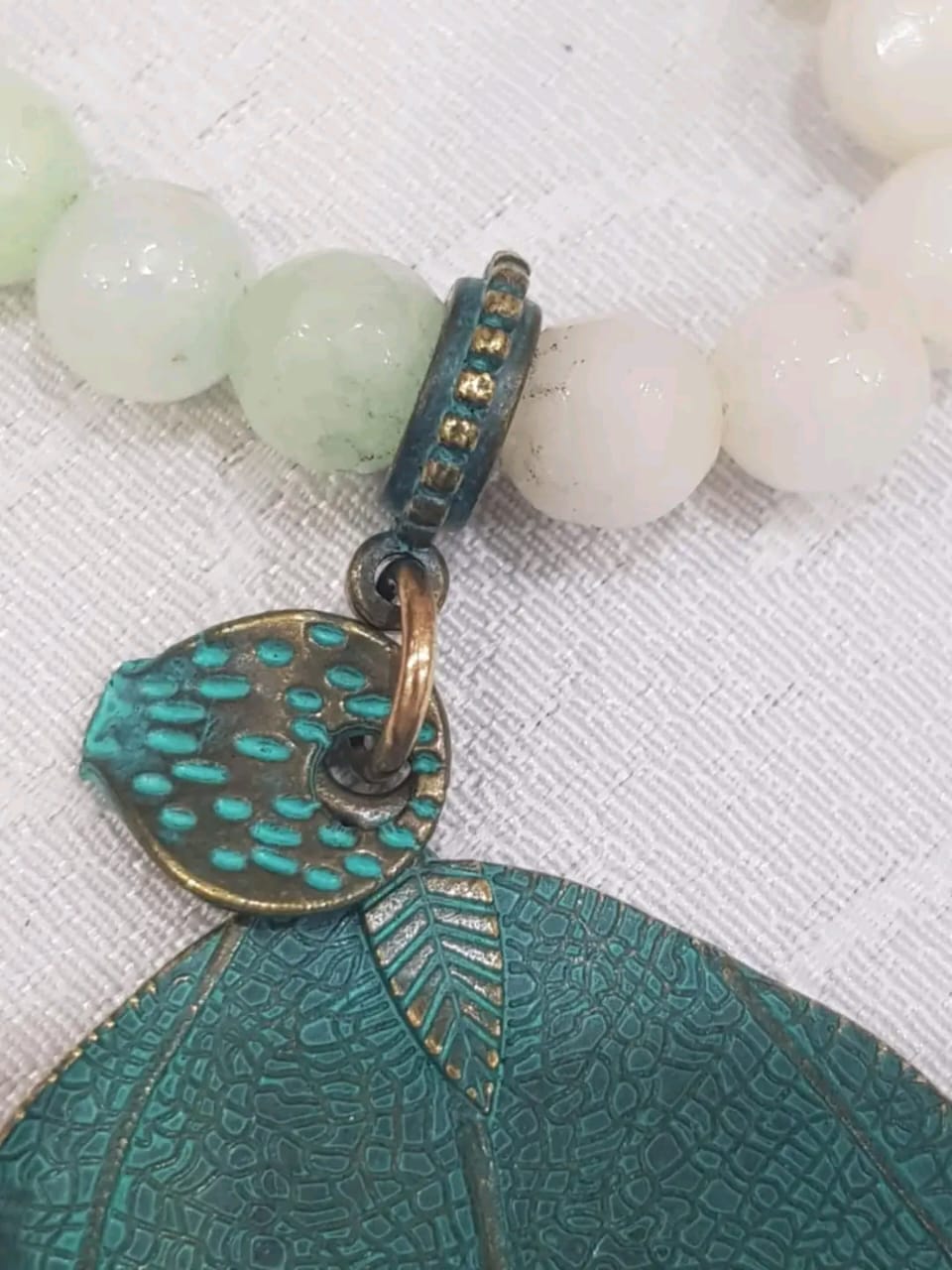 عقد بحجر عقيق طوله مغلق 35cm
