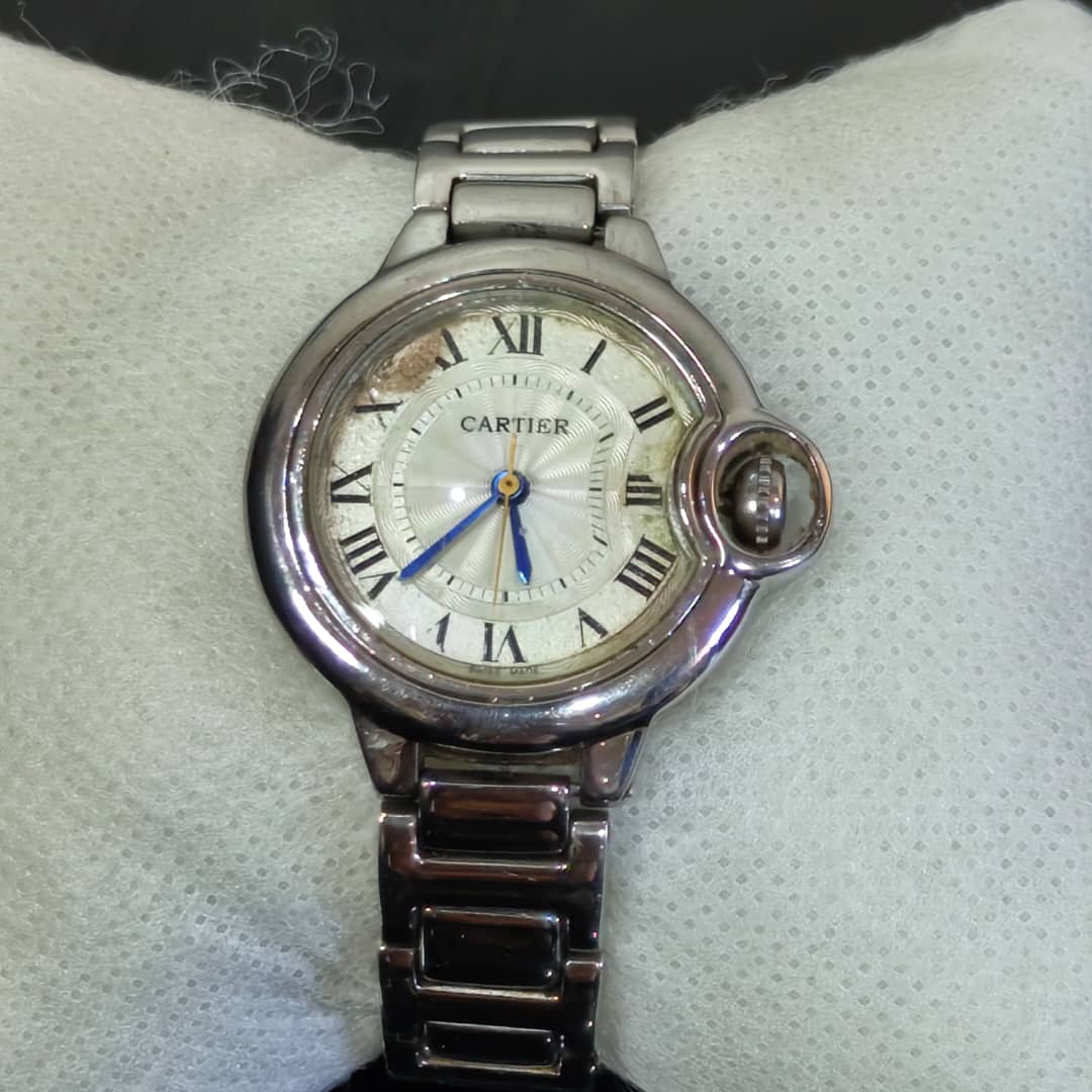 Montre cartier femme quartz/مليون ومتين
سعر 12000