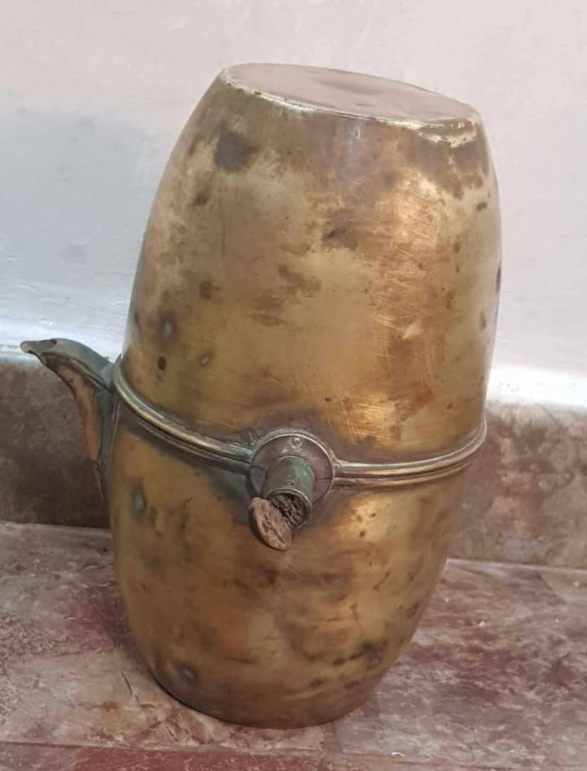 أنية نحاس قديمة ديكور طولها 35cm