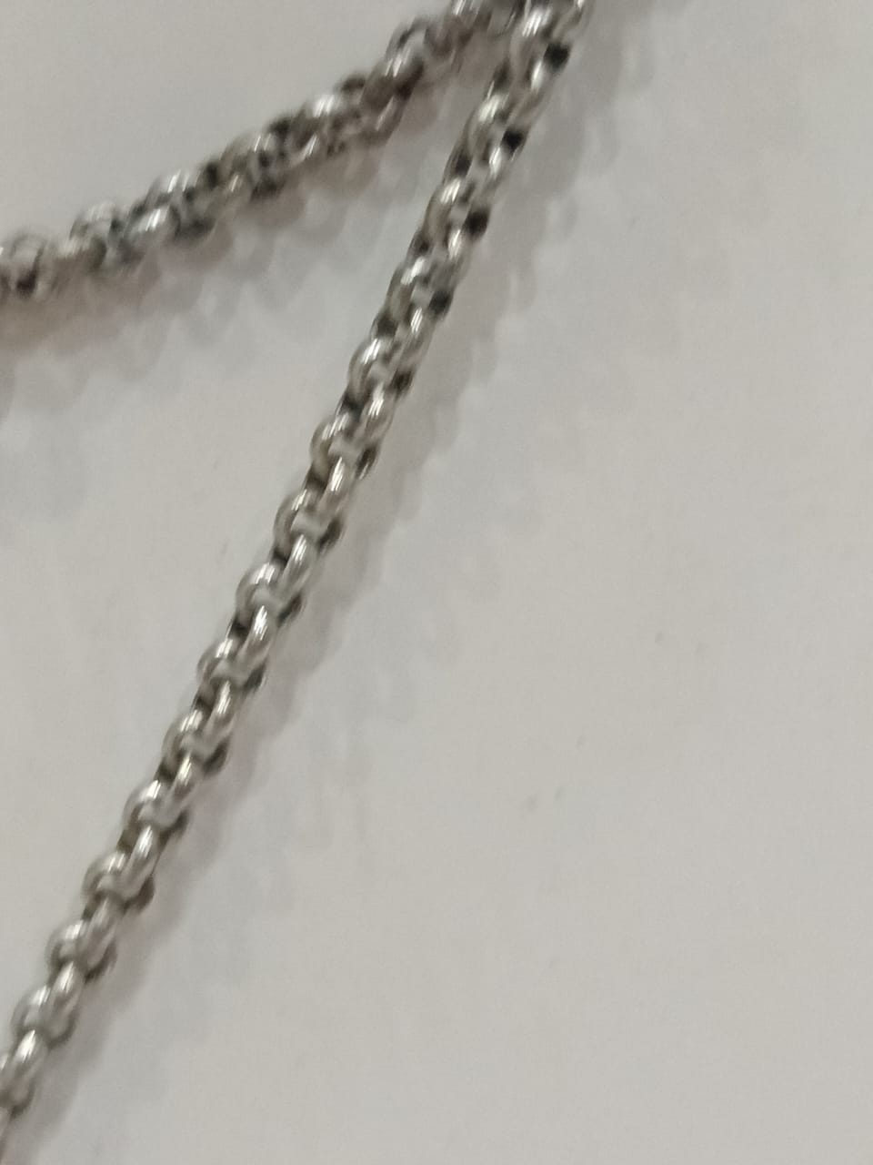 سلسلة مغلفة بالفضة