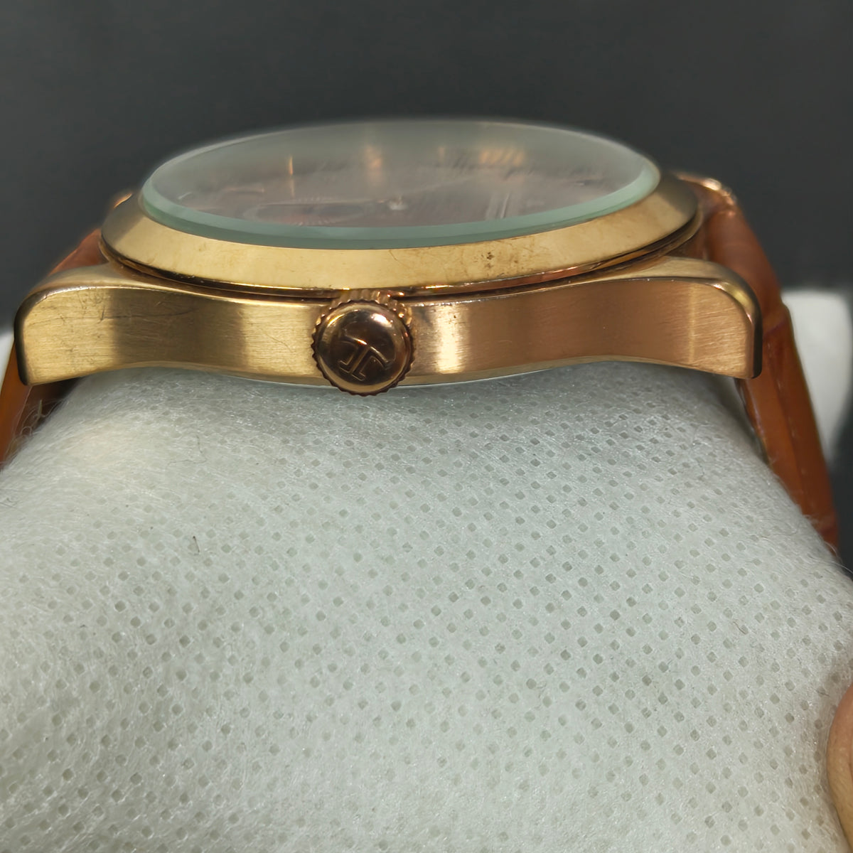 Montre Jaeger - lecoltre régulateur & tourbillon Quartz/ثلاثة ملايين ونصف 
40mm
Prix 35000