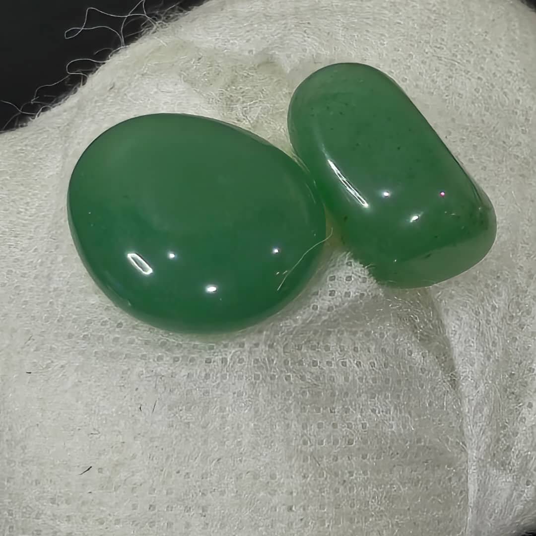 حجر جاد طبيعي
