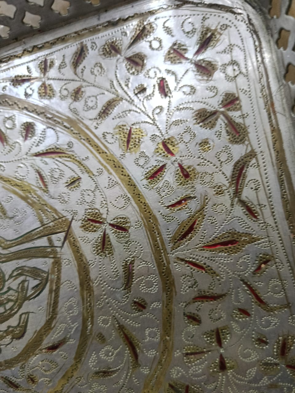 سينية منقوشة قديمة للديكور