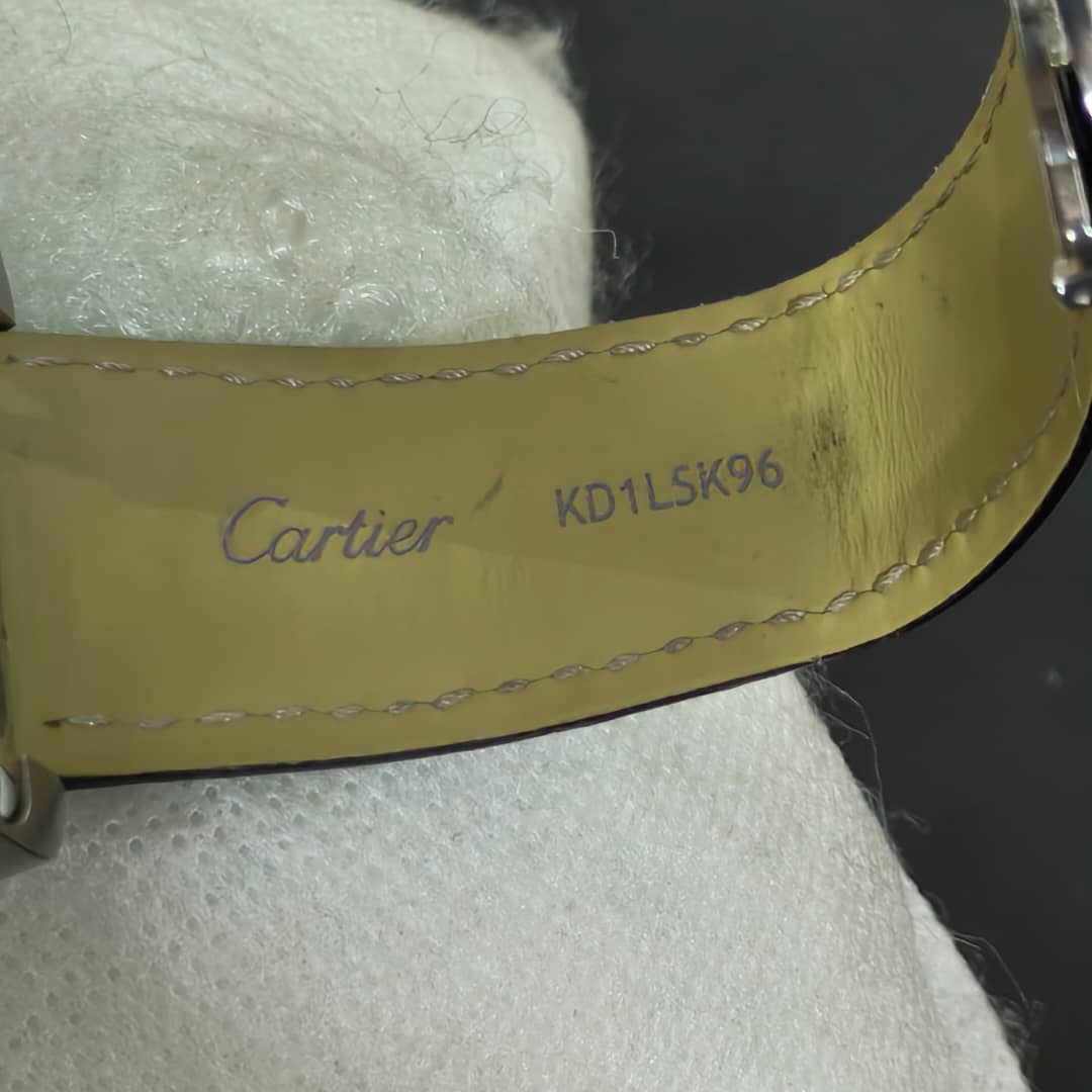 Montre cartier automatique super 
40mm
Prix 38000