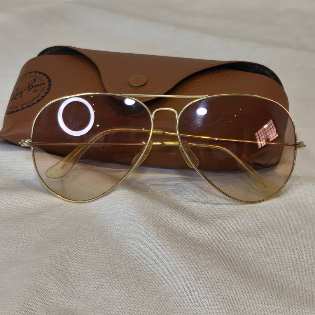 Lunette ray ben usa bl 4cison dégradé or /10k
T62
Prix 55000
