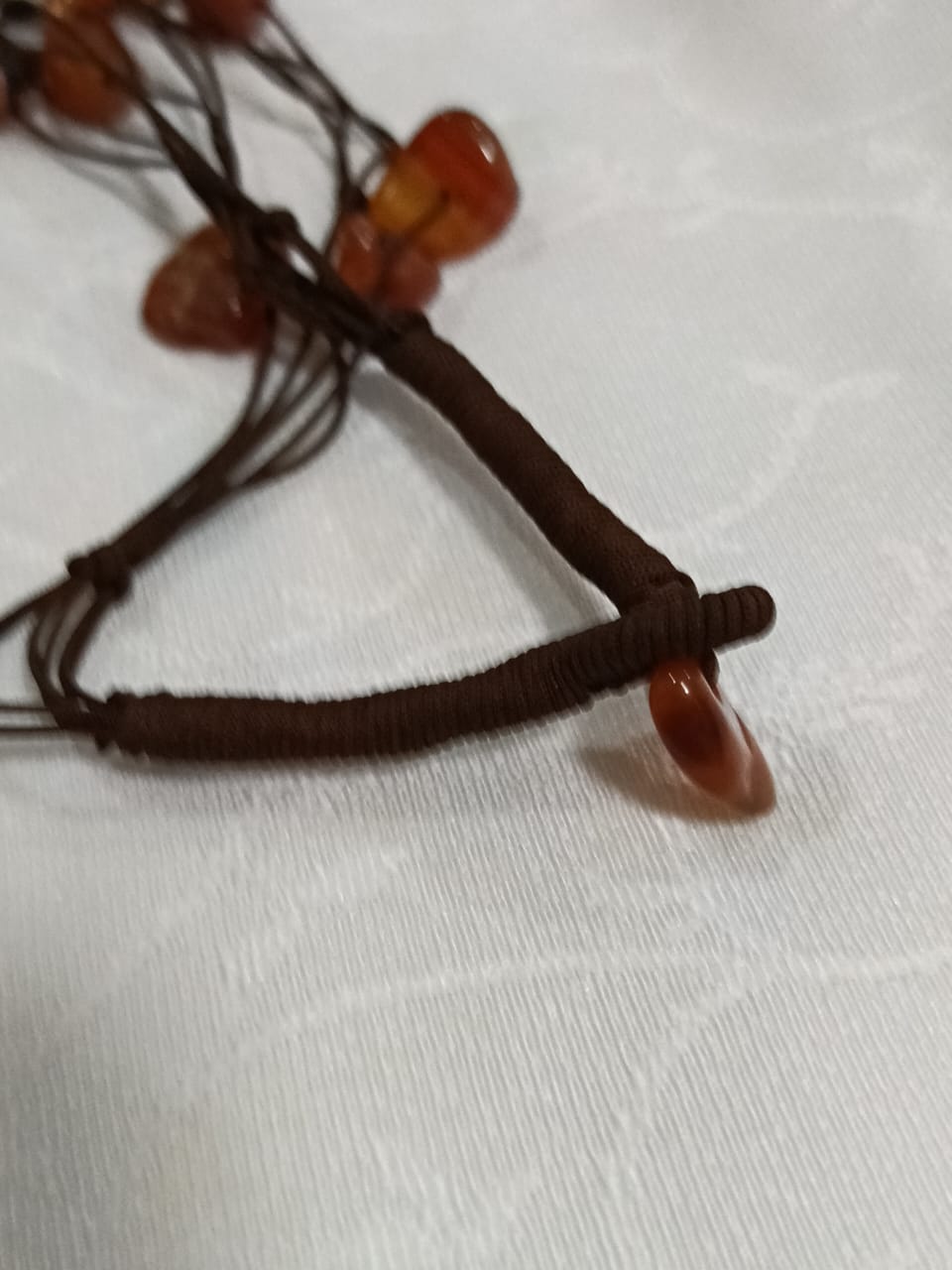 عقد بحجر عقيق كبدي طوله مغلق 30cm