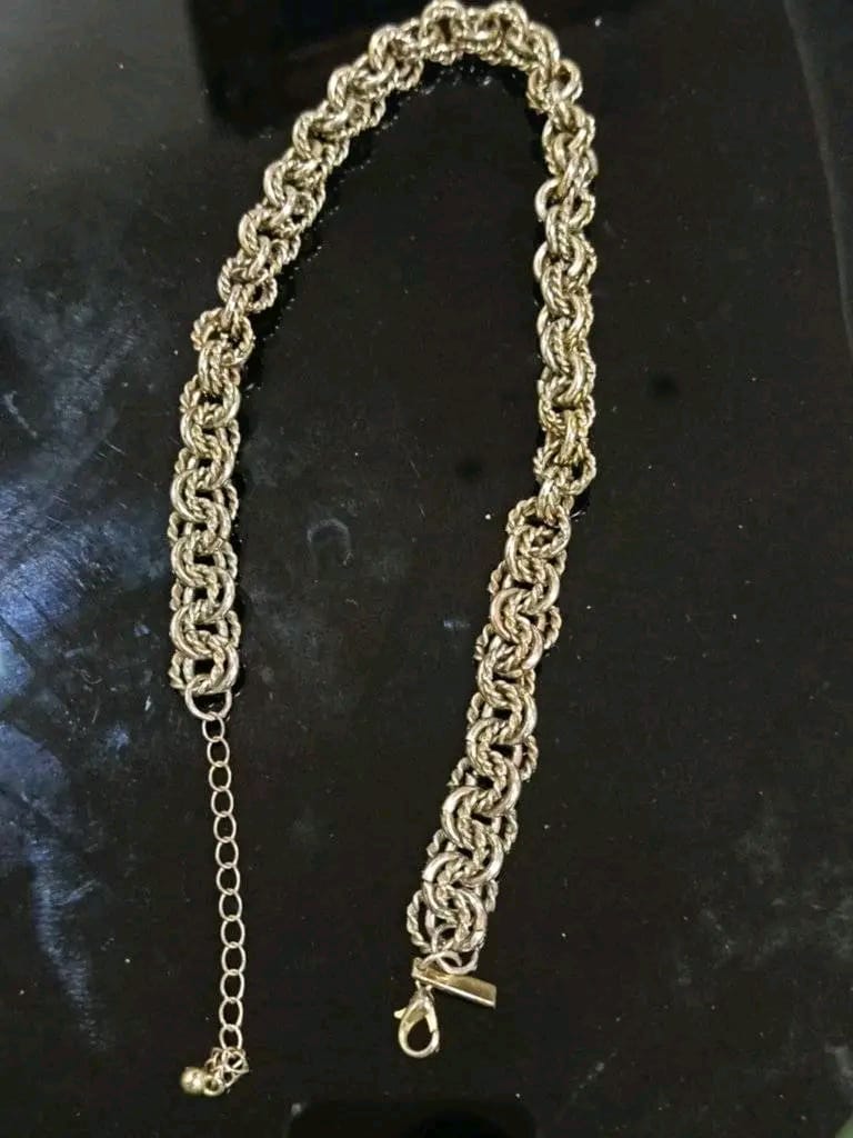 سلسلة معدنية طولها 20cm