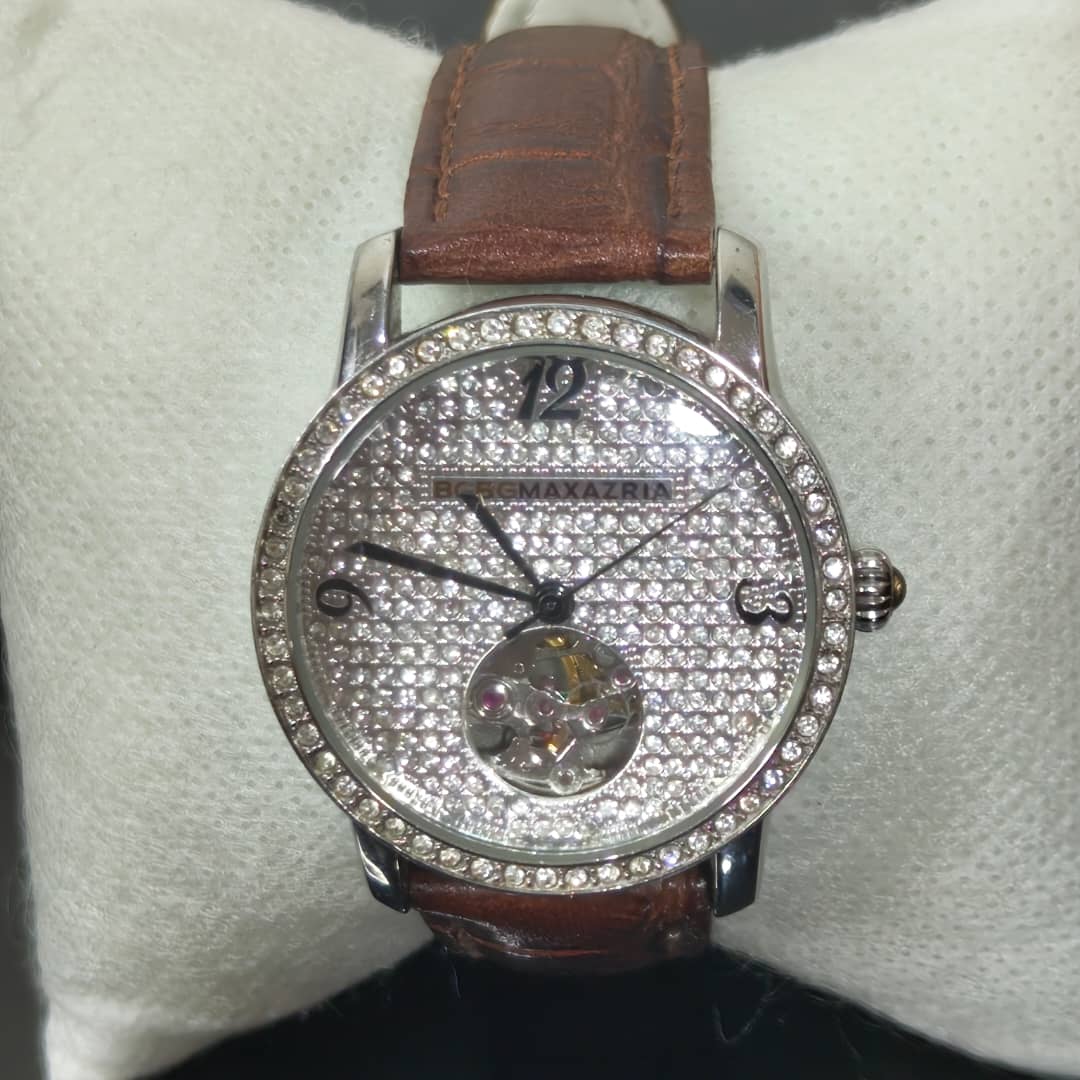 Montre bcbgmaxazria automatique femme original مليون وسبعية 
17000