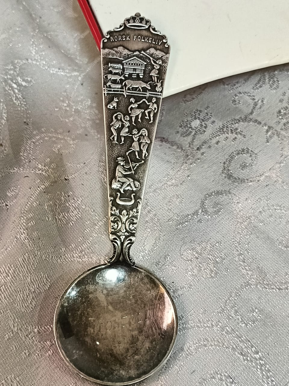 ملعقة ديكور.